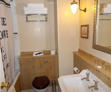 The Fountain Inn Ingbirchworth Экстерьер фото